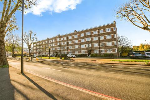 1 bedroom flat for sale, London Road, Thornton Heath CR7