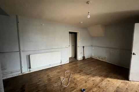 4 bedroom end of terrace house for sale, 47 Ryle Street, Walsall, WS3 3AR
