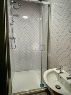 1 bedroom in a house share to rent, *AVAILABLE NOW*  Room 1,   En-suite Room , Commercial Avenue, Beeston