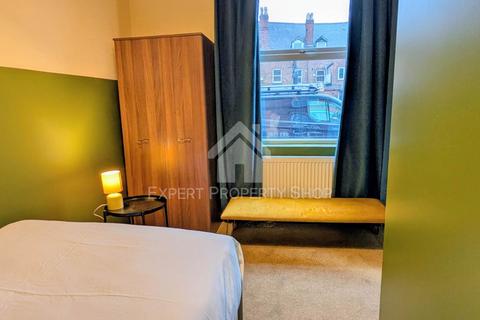 undefined, *AVAILABLE NOW*  Room 1,   En-suite Room , Commercial Avenue, Beeston