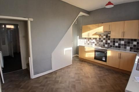 2 bedroom terraced house to rent, Cavendish Place, Blackburn BB2