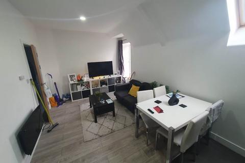 2 bedroom flat to rent, Newfoundland Court, Newfoundland Road , Heath