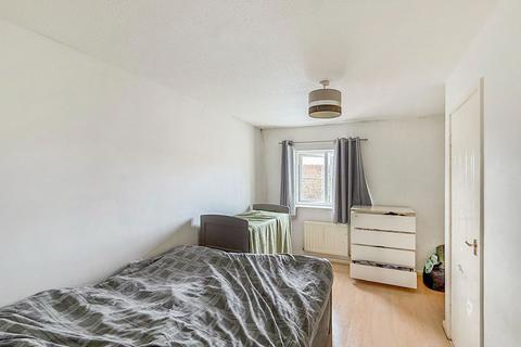 2 bedroom terraced house for sale, Charlestown Way, Hull HU9