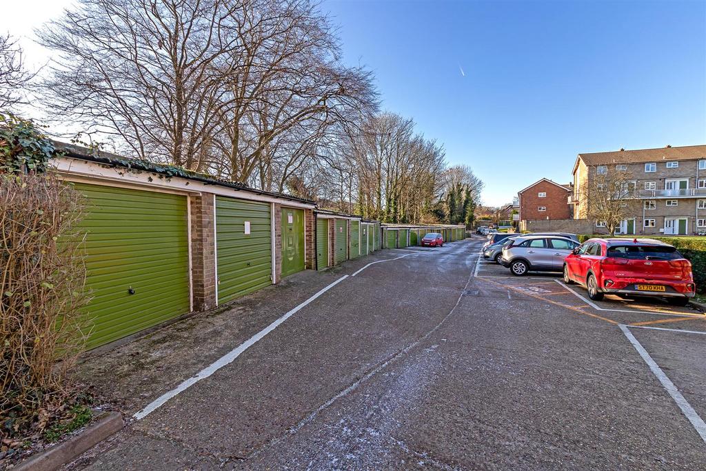 329 The Ridgeway-6.jpg