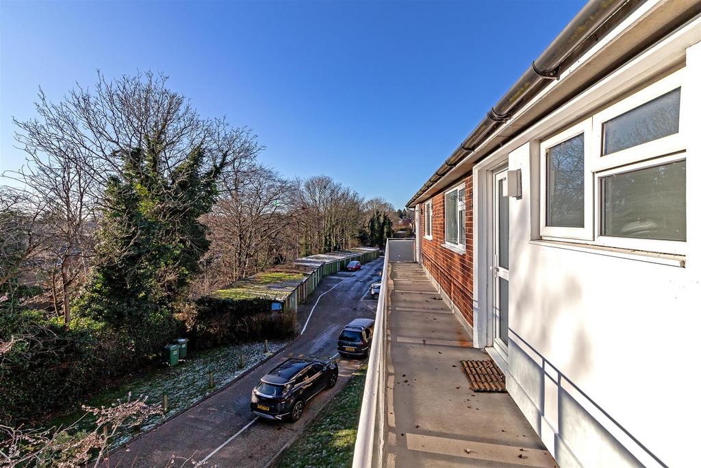 329 The Ridgeway-7.jpg