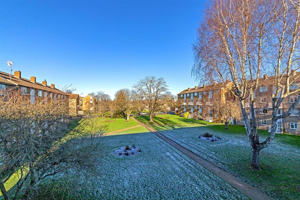 329 The Ridgeway-21.jpg