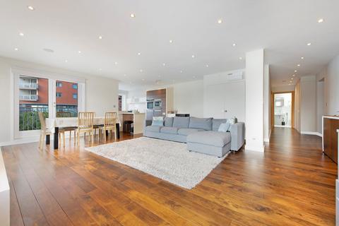 2 bedroom flat to rent, Homer Drive, London E14