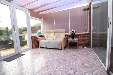 3 bedroom semi-detached house for sale, East Street, Littlehampton