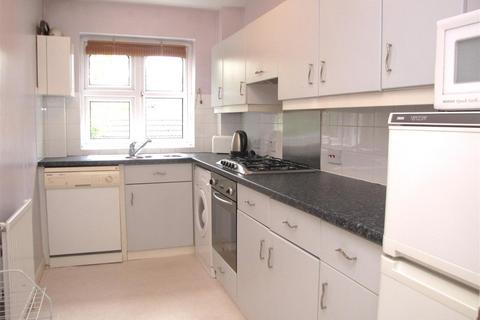 1 bedroom flat to rent, St Saviours Court, Harrow View, Harrow