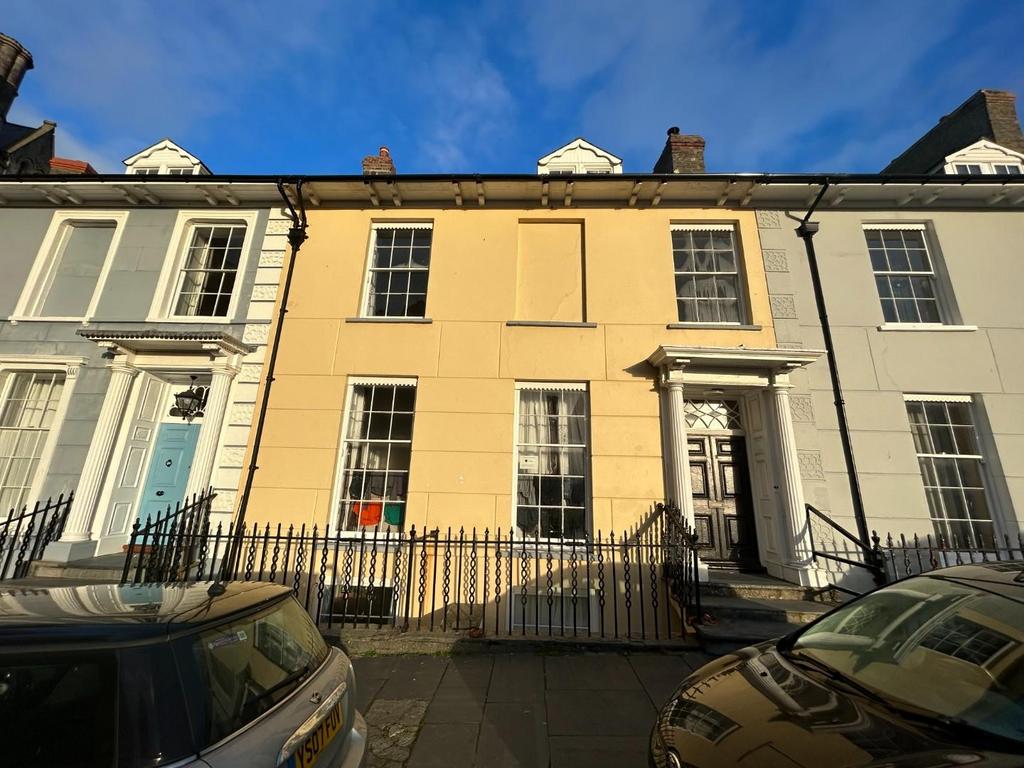 8 Bed Student Property for rent