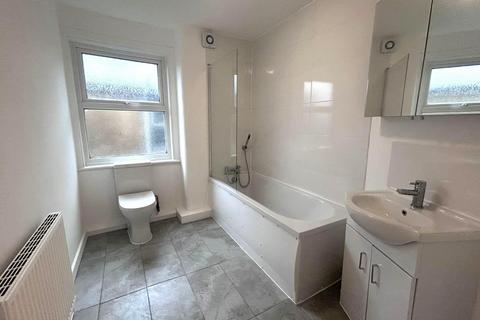 2 bedroom apartment to rent, Auckland Hill, West Norwood, London, SE27