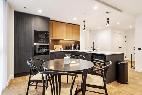 2 bedroom flat to rent, Merino Gardens, London, E1W
