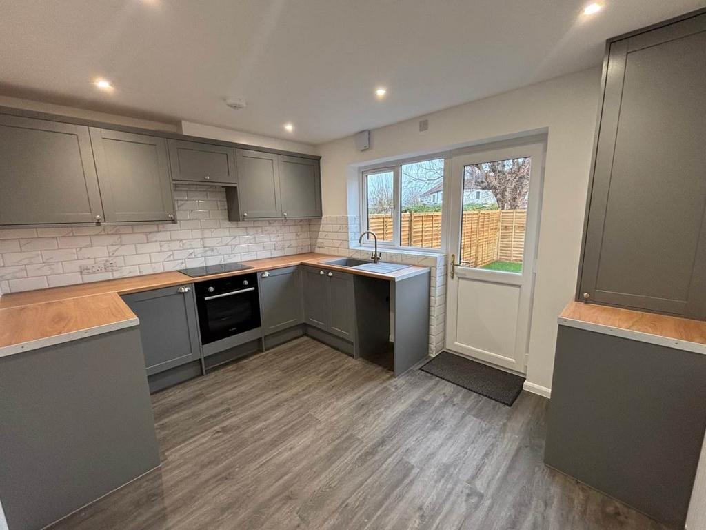 Kitchen 1