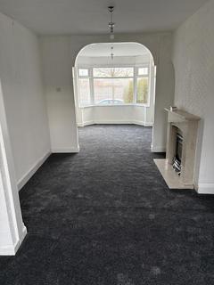 3 bedroom semi-detached house to rent, Edgemond Avenue, Erdington, B24