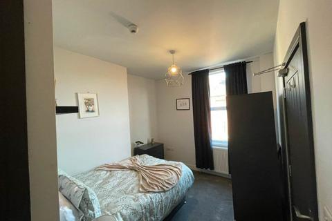 undefined, Station Terrace (Room 4), West Yorkshire LS13