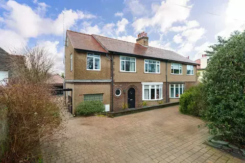 Thie Sollys, Quarterbridge Road, Douglas