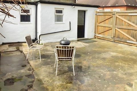 Studio to rent, Chertsey Street, London, SW17