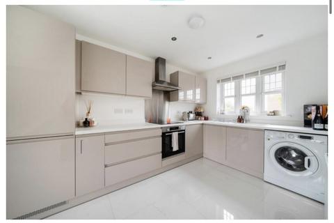 3 bedroom semi-detached house to rent, Norton Road, Worsley, Manchester, M28 1PR