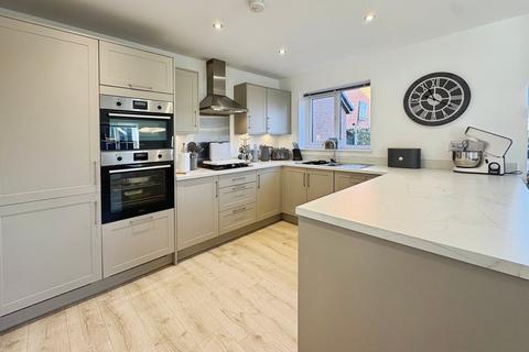 4 bedroom detached house for sale, Peregrine Way, Tyne and Wear NE15