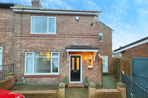3 bedroom semi-detached house for sale, Heyburn Gardens, Tyne and Wear NE15