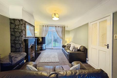 3 bedroom semi-detached house for sale, Heyburn Gardens, Tyne and Wear NE15