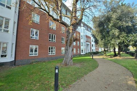 1 bedroom apartment for sale, Redbridge, London, E18