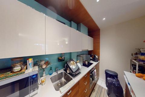 1 bedroom apartment for sale, Redbridge, London, E18