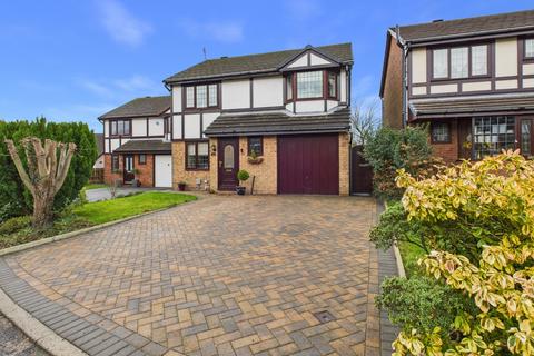 3 bedroom detached house for sale, Sparrowfield Close, Carrbrook, Stalybridge, SK15 3NN