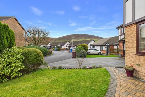 3 bedroom detached house for sale, Sparrowfield Close, Carrbrook, Stalybridge, SK15 3NN