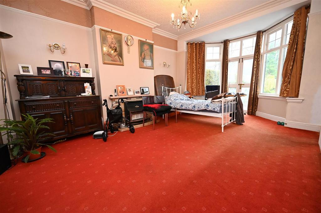 Living room1.JPG
