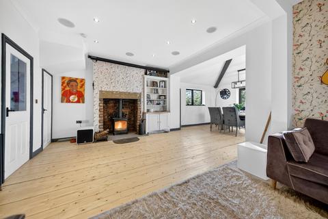 3 bedroom detached house for sale, New Road Side, Horsforth, Leeds, West Yorkshire, LS18