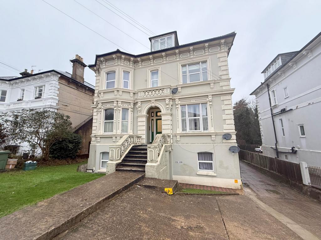 2 Bed Flat