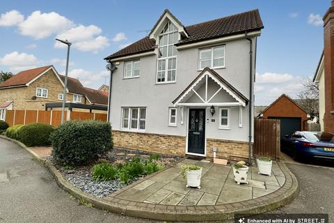 Calvinia Close, Basildon SS15