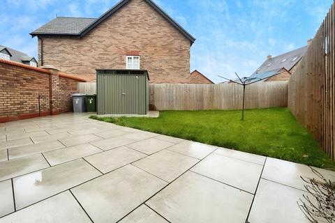 3 bedroom semi-detached house to rent, Taylor Way, Cheshire SK9