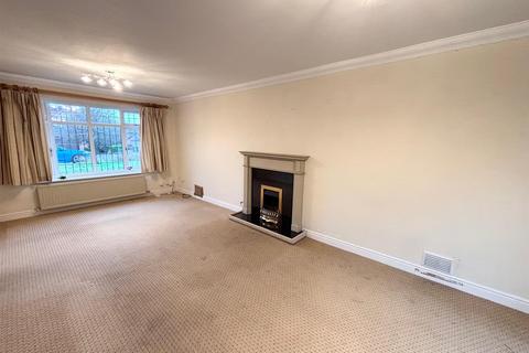4 bedroom detached house to rent, Halstead Grove, Solihull
