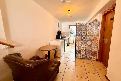Restaurant to rent, 5 South Cliff Rd Bridlington YO15 3AL