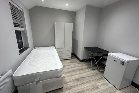 undefined, Whitley Wood Road,  Reading,  RG2
