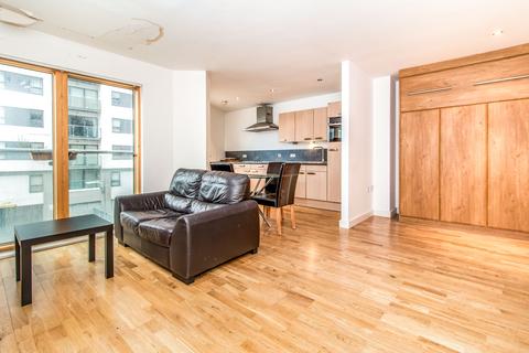 Studio to rent, Fernie Street, Manchester, M4
