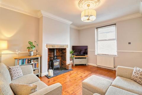 2 bedroom end of terrace house for sale, Salisbury Street, Calverley, Pudsey, West Yorkshire, LS28