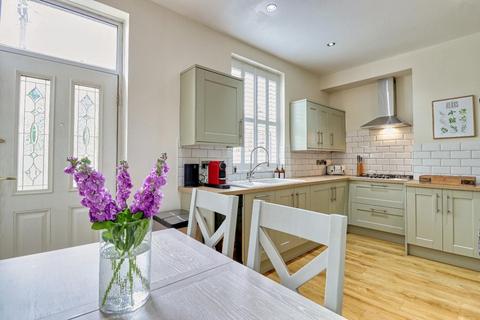 2 bedroom end of terrace house for sale, Salisbury Street, Calverley, Pudsey, West Yorkshire, LS28