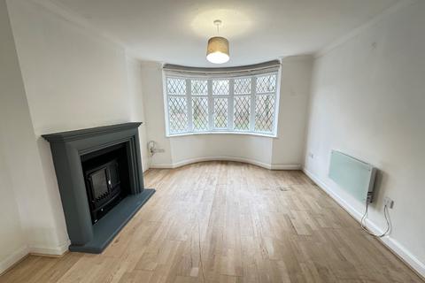 3 bedroom semi-detached house to rent, Turners Road South, Luton, Bedfordshire, LU2 0TG