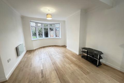 3 bedroom semi-detached house to rent, Turners Road South, Luton, Bedfordshire, LU2 0TG
