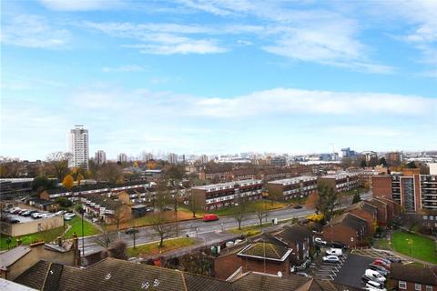 2 bedroom apartment for sale, Wellington Street, London