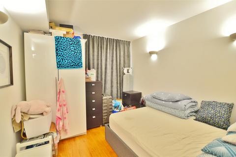 2 bedroom flat to rent, Mosaic Apartments