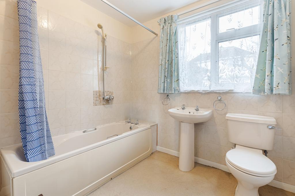 28 - 2 Lower Warren Rd Kingsbridge