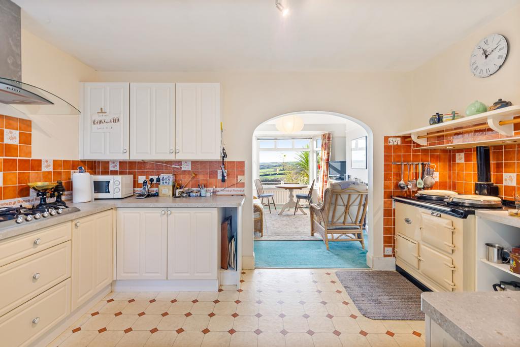 19 - 2 Lower Warren Rd Kingsbridge