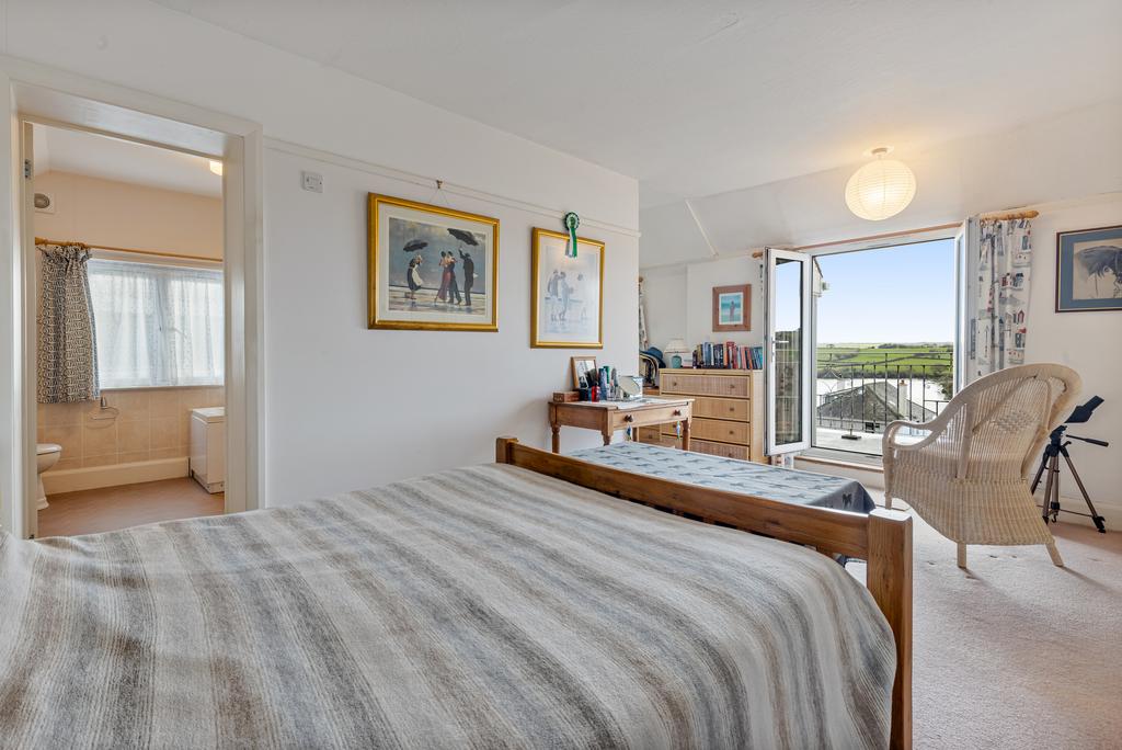 22 - 2 Lower Warren Rd Kingsbridge
