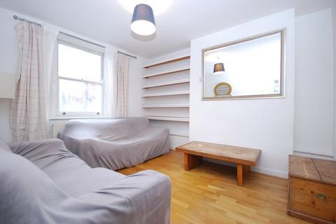 3 bedroom property to rent, Balham High Road, Tooting Bec SW17