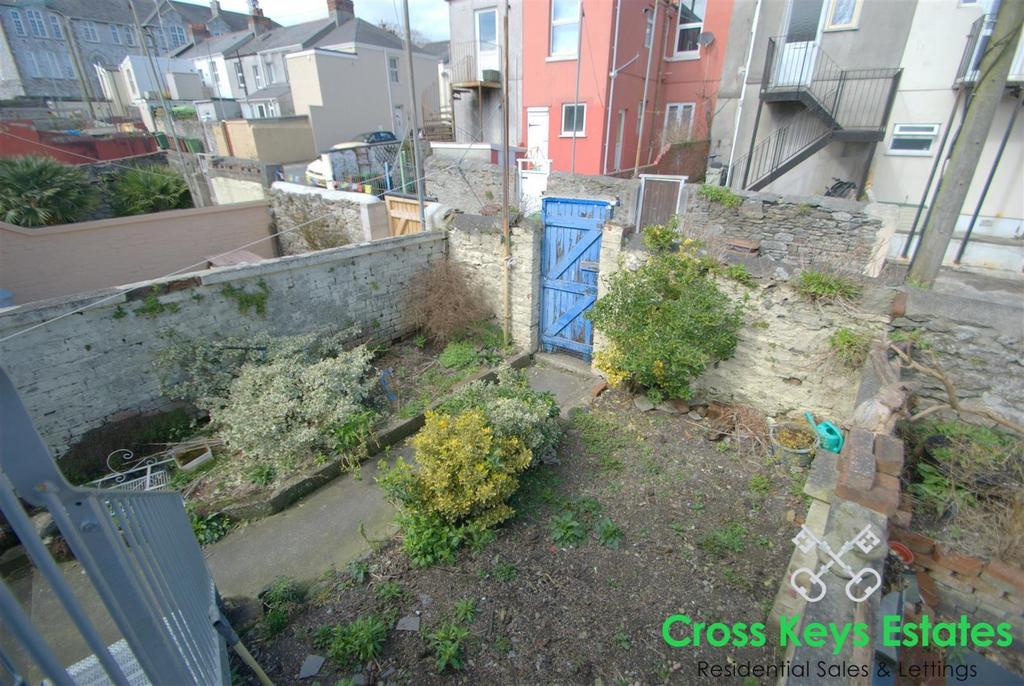 Shared Rear Courtyard