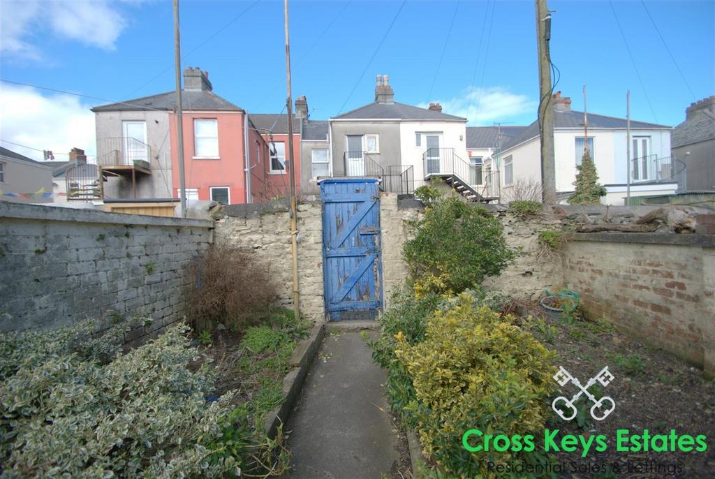 Shared Rear Courtyard